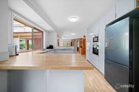 Property photo of 32 Vansittart Road Regents Park QLD 4118