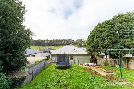 Property photo of 32 Collins Street Brooklyn TAS 7320