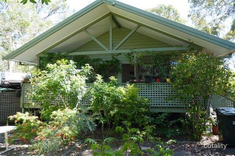 2/415-417 Boat Harbour Dr, Torquay, QLD 4655