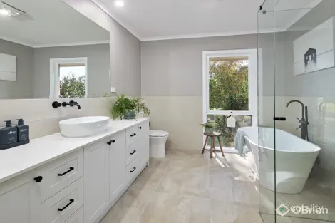 Property photo of 260 Old Telegraph Road Jindivick VIC 3818