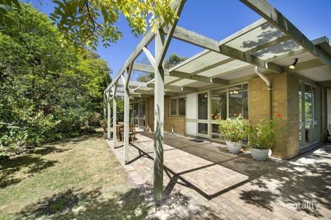 42 Myrtle Gr, Blackburn, VIC 3130