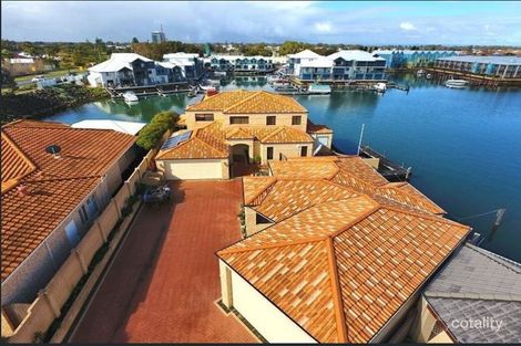 Property photo of 26 Genevieve Court Halls Head WA 6210