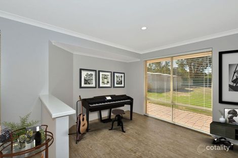 Property photo of 11 Dalton Way Greenfields WA 6210