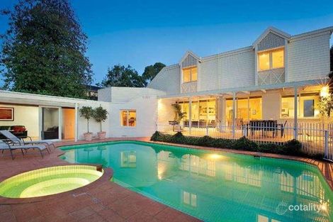 Property photo of 31 Howard Street Glen Iris VIC 3146