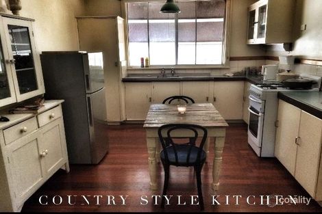 794 Chapman Rd, Glenfield, WA 6532