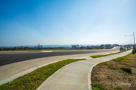 Property photo of 94 Darug Avenue Glenmore Park NSW 2745