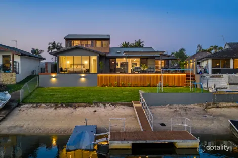 6 HUON ST, BROADBEACH WATERS, QLD 4218