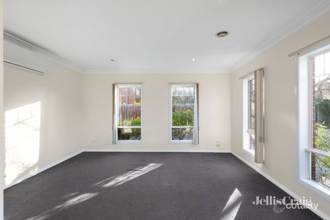 Property photo of 1/179 Grimshaw Street Greensborough VIC 3088