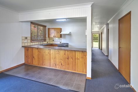 Property photo of 41 Yeovil Drive Bomaderry NSW 2541