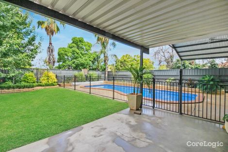 Property photo of 20 Warrambool Crescent Glenfield Park NSW 2650