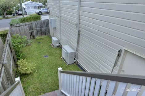 Property photo of 18 Kingsbury Street Norman Park QLD 4170