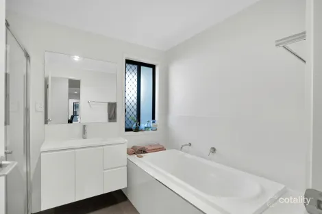 Property photo of 40 Dryander Street Yarrabilba QLD 4207