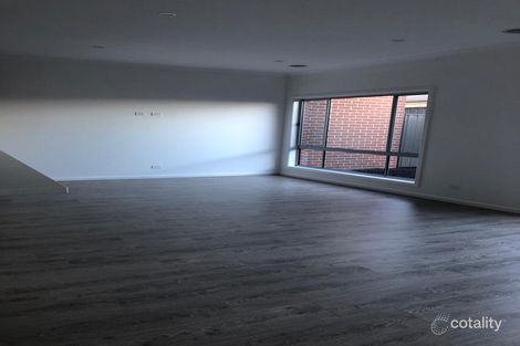 Property photo of 18 Bolwarra Street Craigieburn VIC 3064