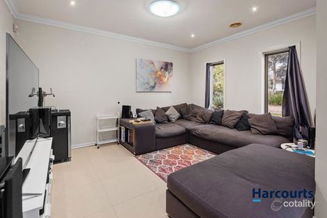 Property photo of 15 Honey Court Berwick VIC 3806