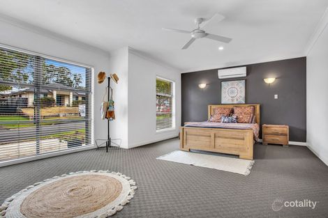 Property photo of 8 Den Otter Drive Bellbird Park QLD 4300