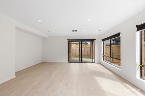 Property photo of 3 Correa Street Mount Duneed VIC 3217