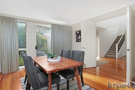 Property photo of 14/11-15 The Deviation Wheelers Hill VIC 3150