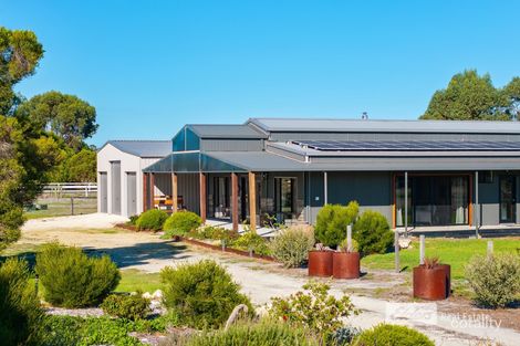 99 Thornton Dr, Uduc, WA 6220