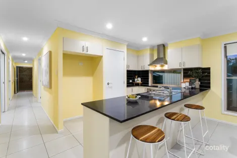 Property photo of 27 Arunga Street Petrie QLD 4502