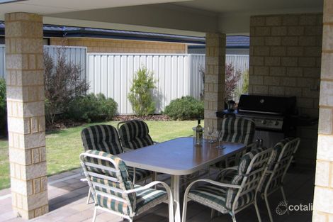 72a Leslie St, Dudley Park, WA 6210