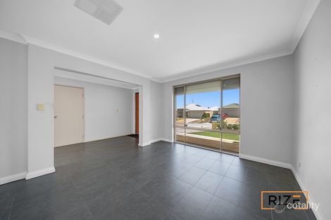 Property photo of 10 Baglione Green Tapping WA 6065