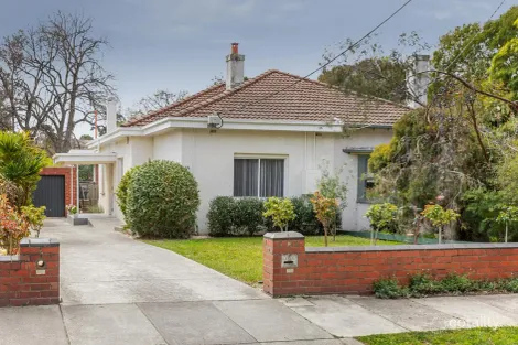 Property photo of 35 The Boulevard Hawthorn VIC 3122