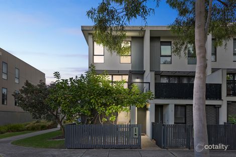 Property photo of 40 Central Park Walk Cheltenham VIC 3192
