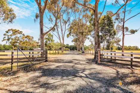 1375 Dandenong-Hastings Rd, Langwarrin, VIC 3910