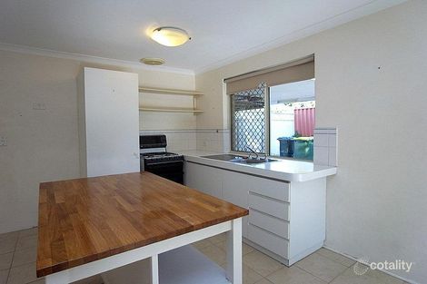Property photo of 53 Markham Way Swan View WA 6056