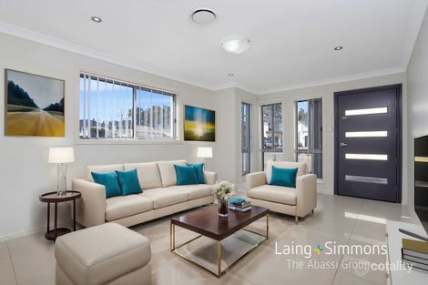 Property photo of 42/30 Australis Drive Ropes Crossing NSW 2760