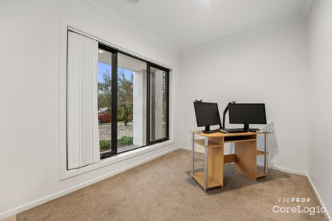 Property photo of 62 Evesham Drive Point Cook VIC 3030