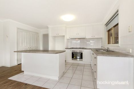 Property photo of 28 Willowood Court Taylors Hill VIC 3037