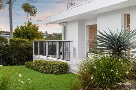 Property photo of 51 Palm Drive Mooloolaba QLD 4557