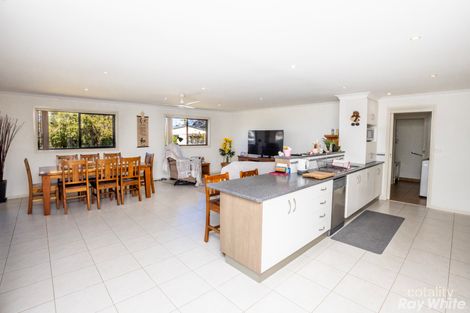 Property photo of 8 Rennie Crescent Tuncurry NSW 2428