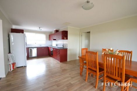Property photo of 6 Danita Way Cranbourne West VIC 3977