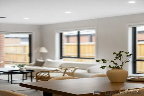 Property photo of 6 Stainer Way Donnybrook VIC 3064