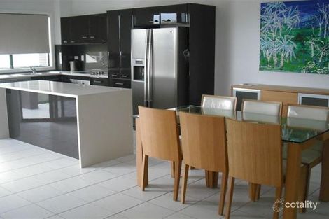 Property photo of 2/167 Mitchell Street North Ward QLD 4810