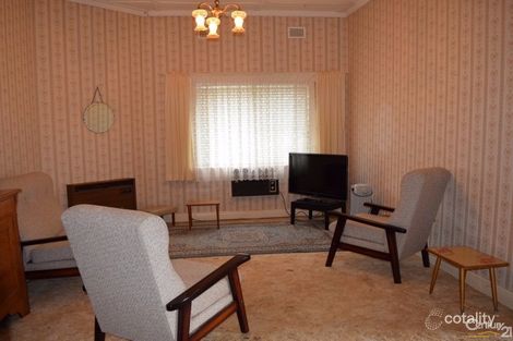 Property photo of 1 Close Street Parkes NSW 2870