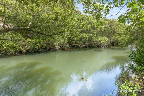 Property photo of 40 Saint Catherines Terrace Wynnum QLD 4178