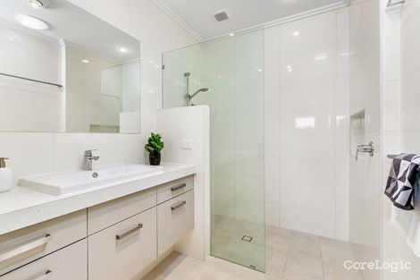 Property photo of 40 Saint Catherines Terrace Wynnum QLD 4178