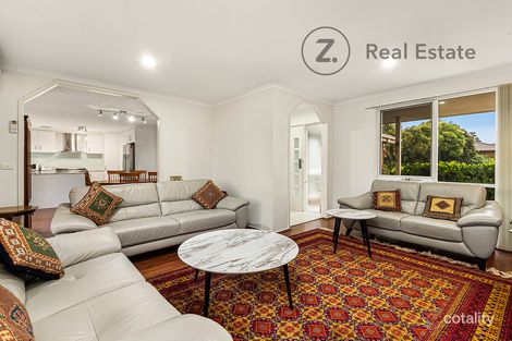 Property photo of 21 Nareen Avenue Endeavour Hills VIC 3802