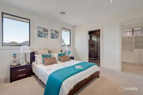 Property photo of 100 Rathmullen Quadrant Doncaster VIC 3108