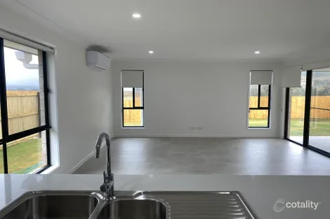 Property photo of 35 Flame Tree Road Cotswold Hills QLD 4350