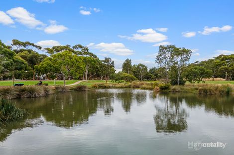 42 Lakewood Bvd, Cairnlea, VIC 3023