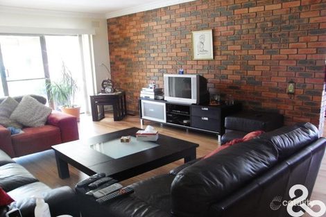 Property photo of 1 Manikato Court Mill Park VIC 3082