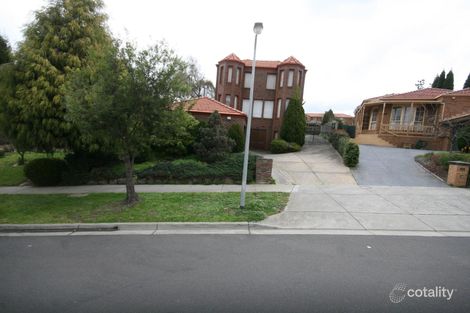 121 Renou Rd, Wantirna South, VIC 3152