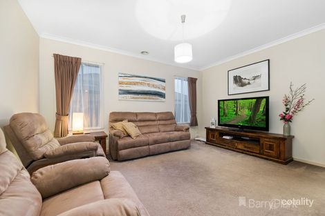 Property photo of 19 Shearwater Drive Pakenham VIC 3810