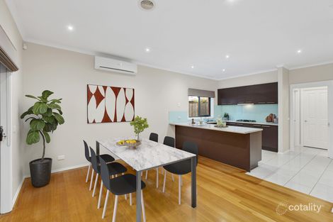 Property photo of 2/3 Ranfurlie Drive Glen Waverley VIC 3150