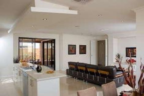 Property photo of 19 Chase Boulevard Berwick VIC 3806