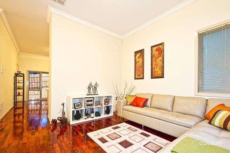 Property photo of 2/1250 Main Road Eltham VIC 3095